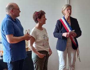 Die stellvertretende Bürgermeisterin von MSA begrüßt den Vorstand des Europavereins
