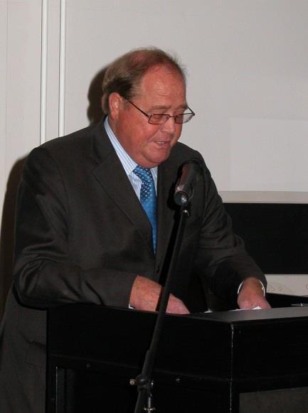 Bürgermeister Walter Zieseniß bei seiner Begrüßungsrede