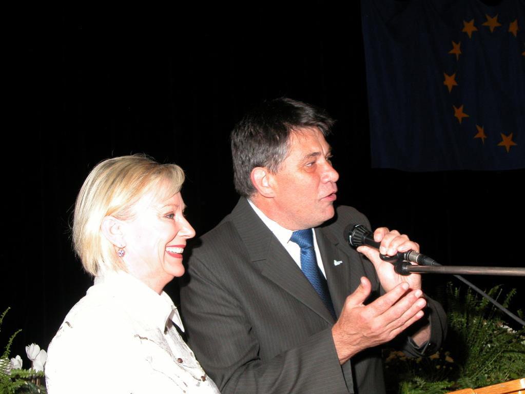 Tag der Städtepartner, der Bürgermeister aus Brzeg Dolny bei seiner Rede