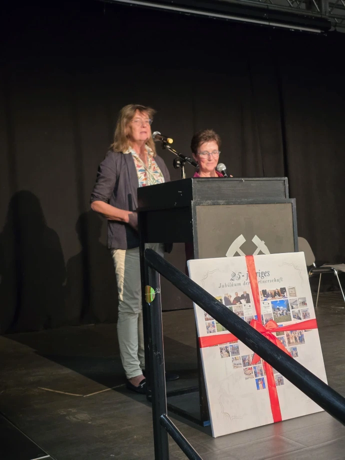 Grußworte des Europavereins durch Andrea Kunkel und Silja Hoppe-Brinkmann