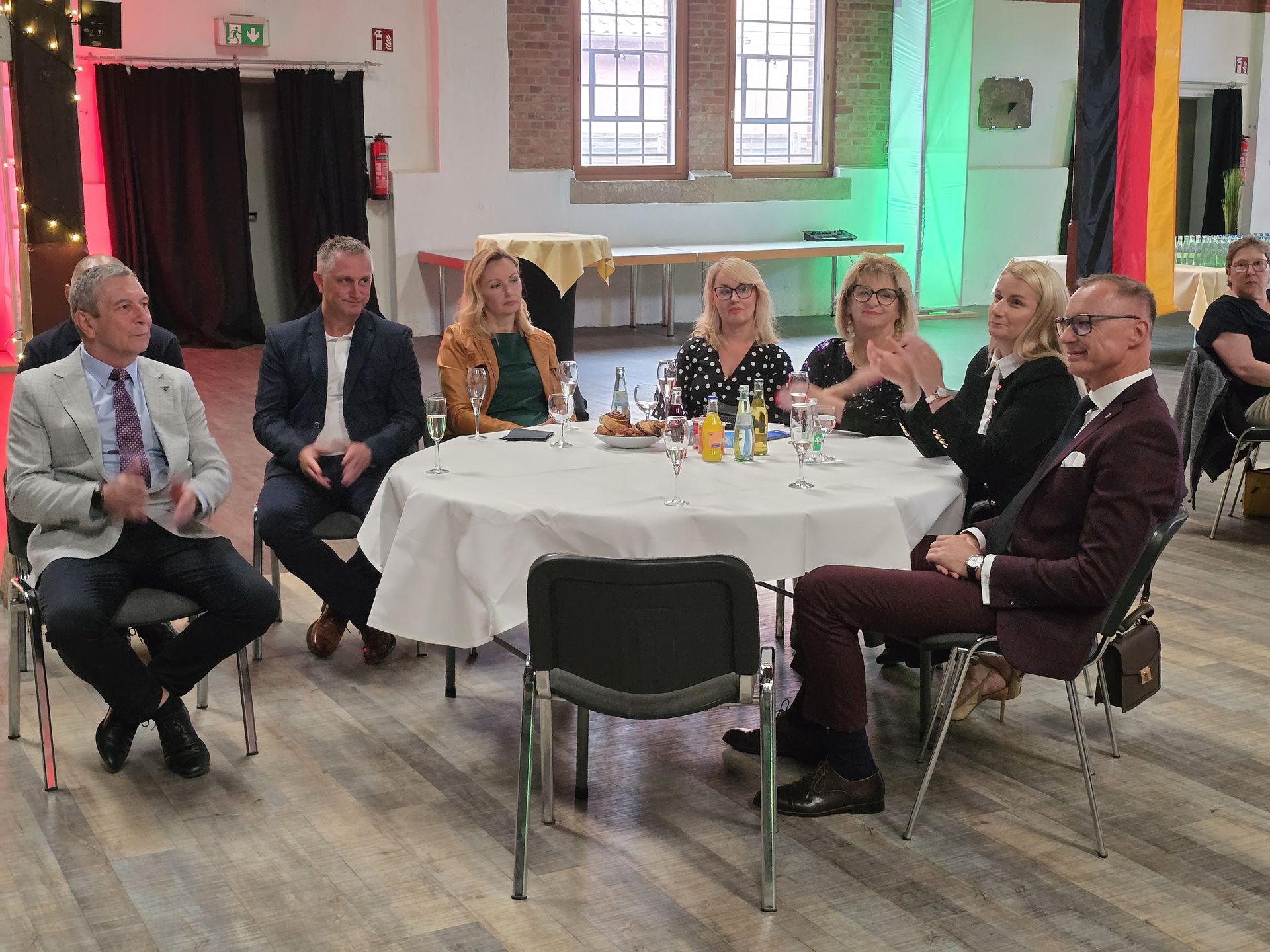 Gäste und Gastgeber beim Festakt im Zechensaal
